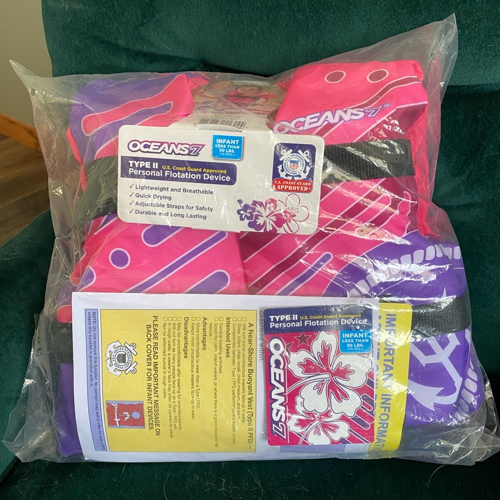 NWT Oceans7 Child Flotation Device